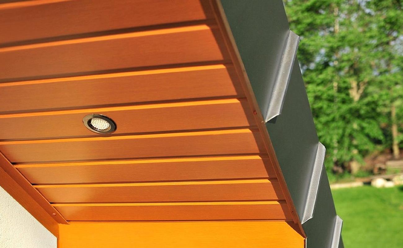 Montaj jgheaburi si burlane pentru acoperis